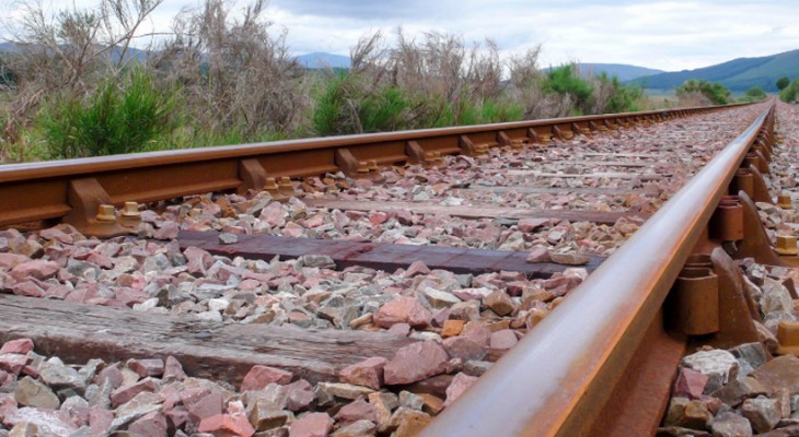 Pakistan Railways to lay fibre optics cables along railway tracks-INP