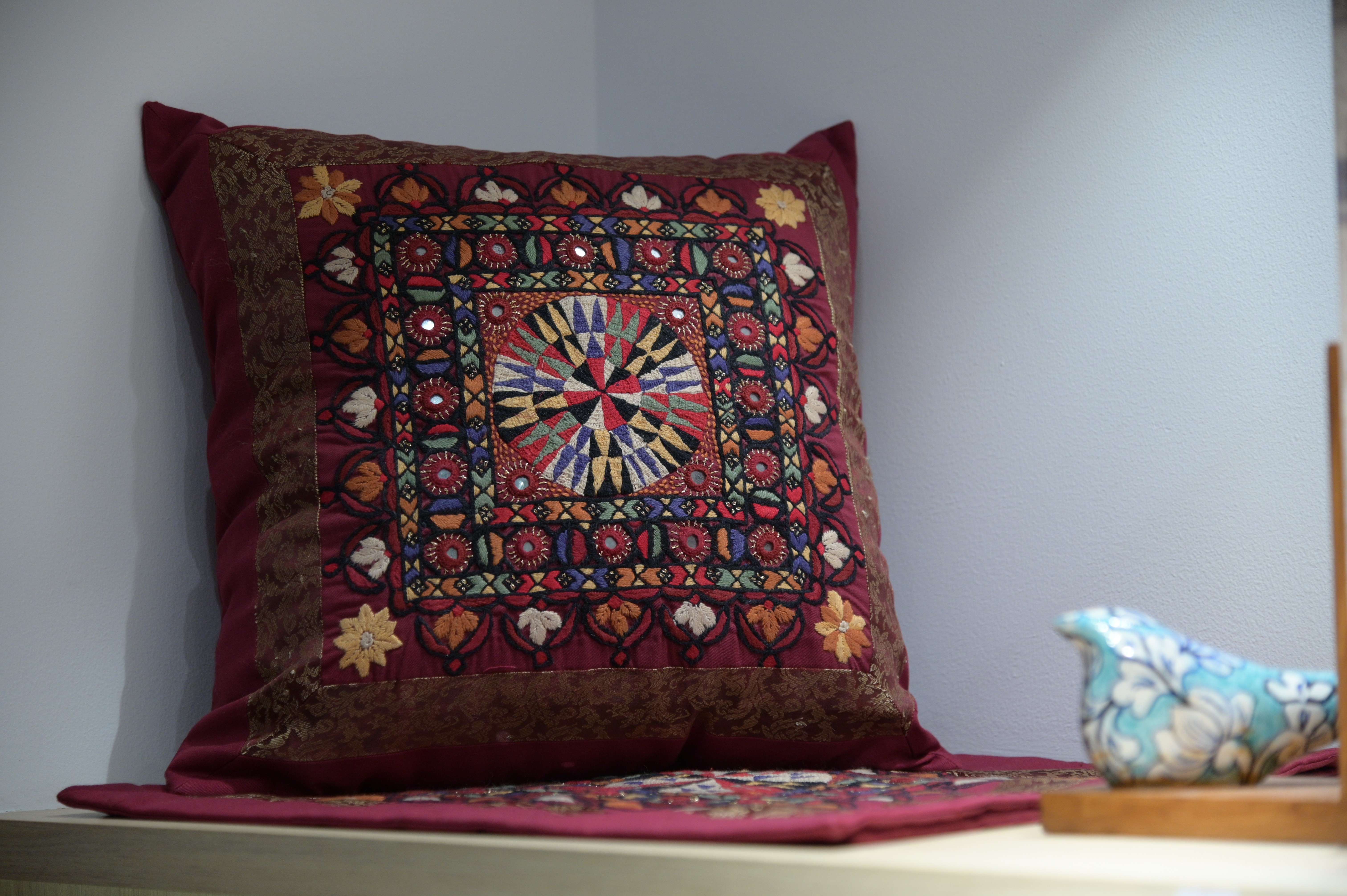 Sindhi Thar design square cushion cover