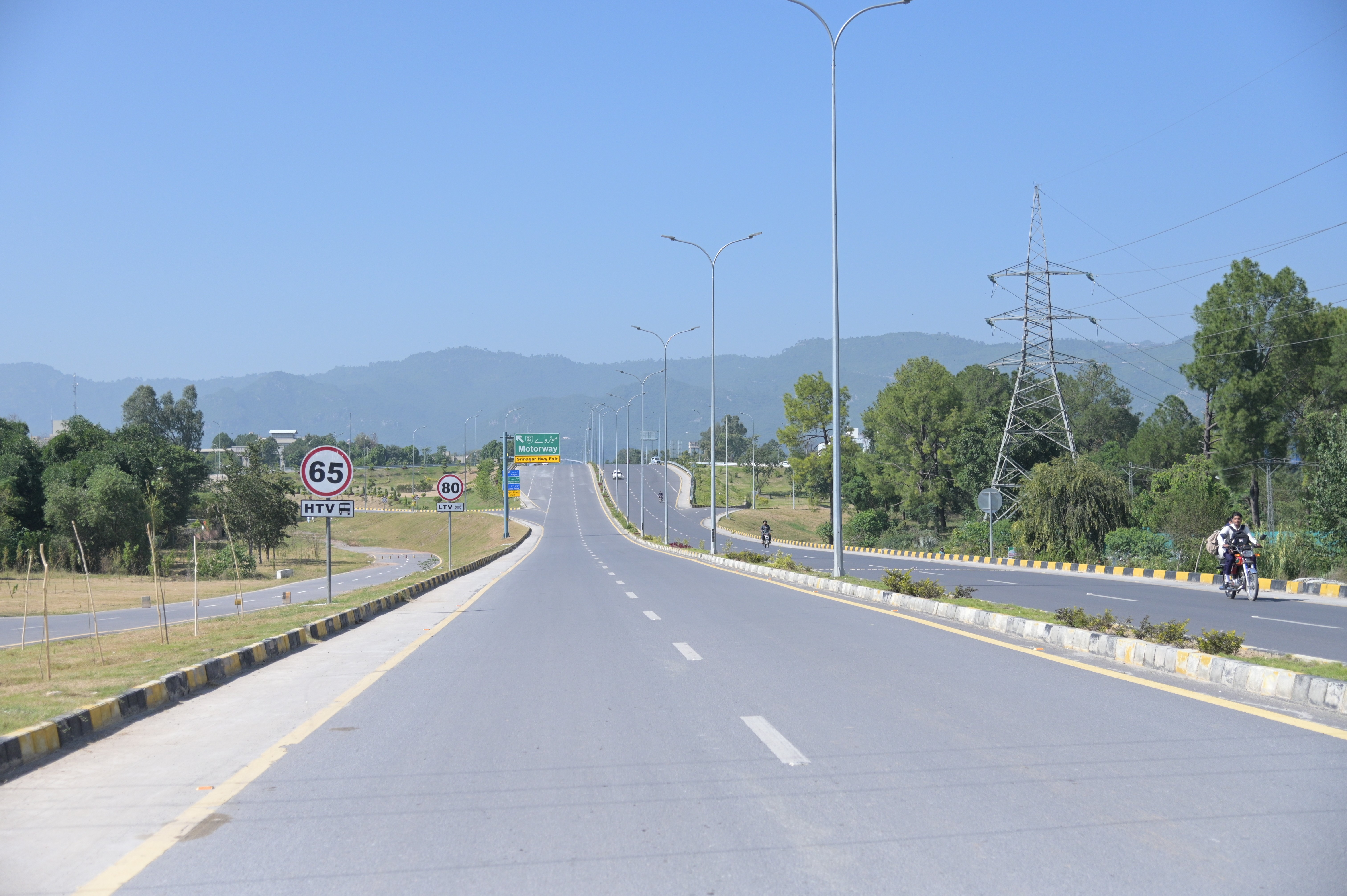 The exit point of Srinagar highway leading to motorway M-1 and M-2