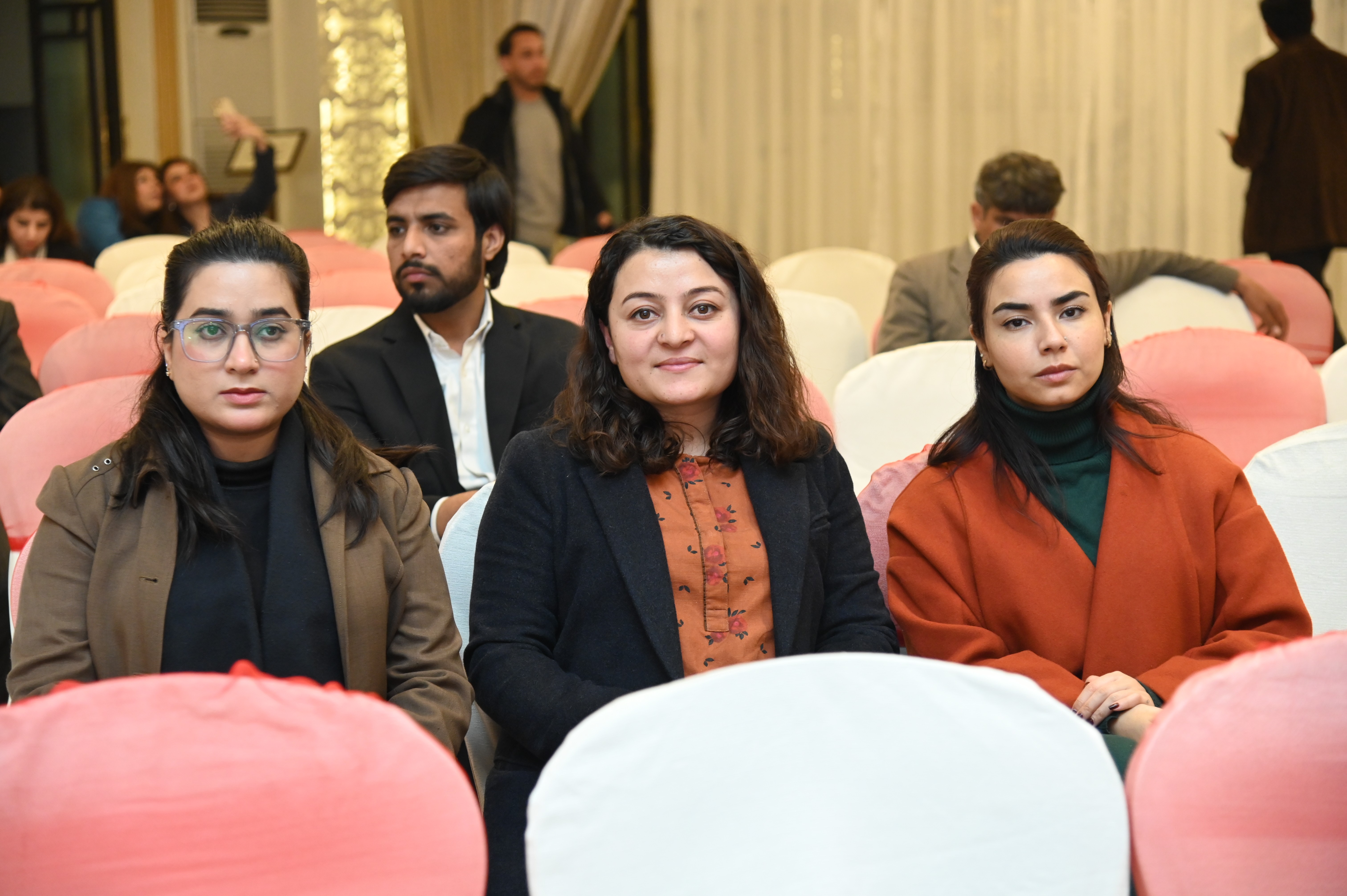 Participants from different institutions at the conference organized by PIDE