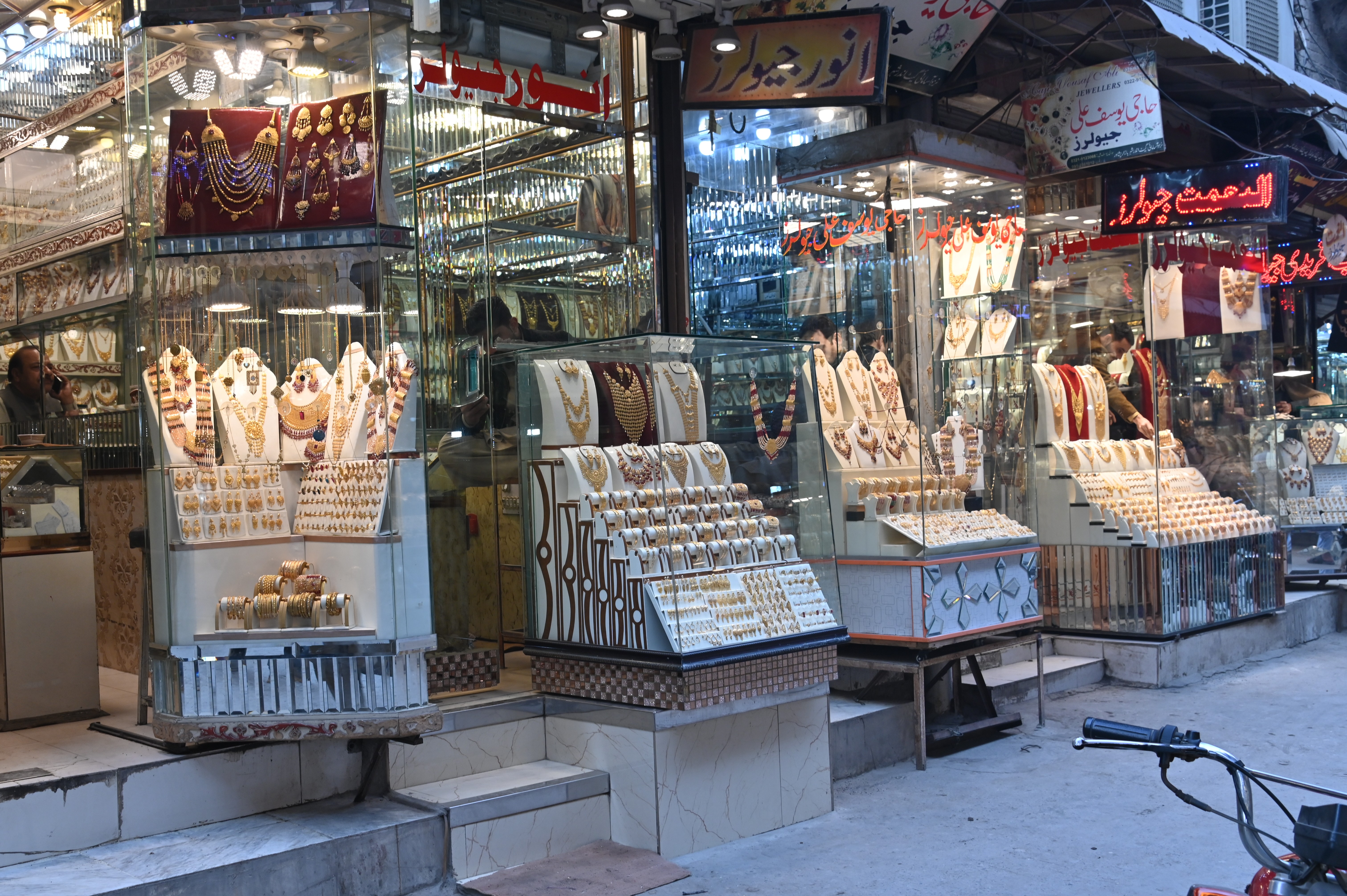 Jewellery shops in interior Peshawar