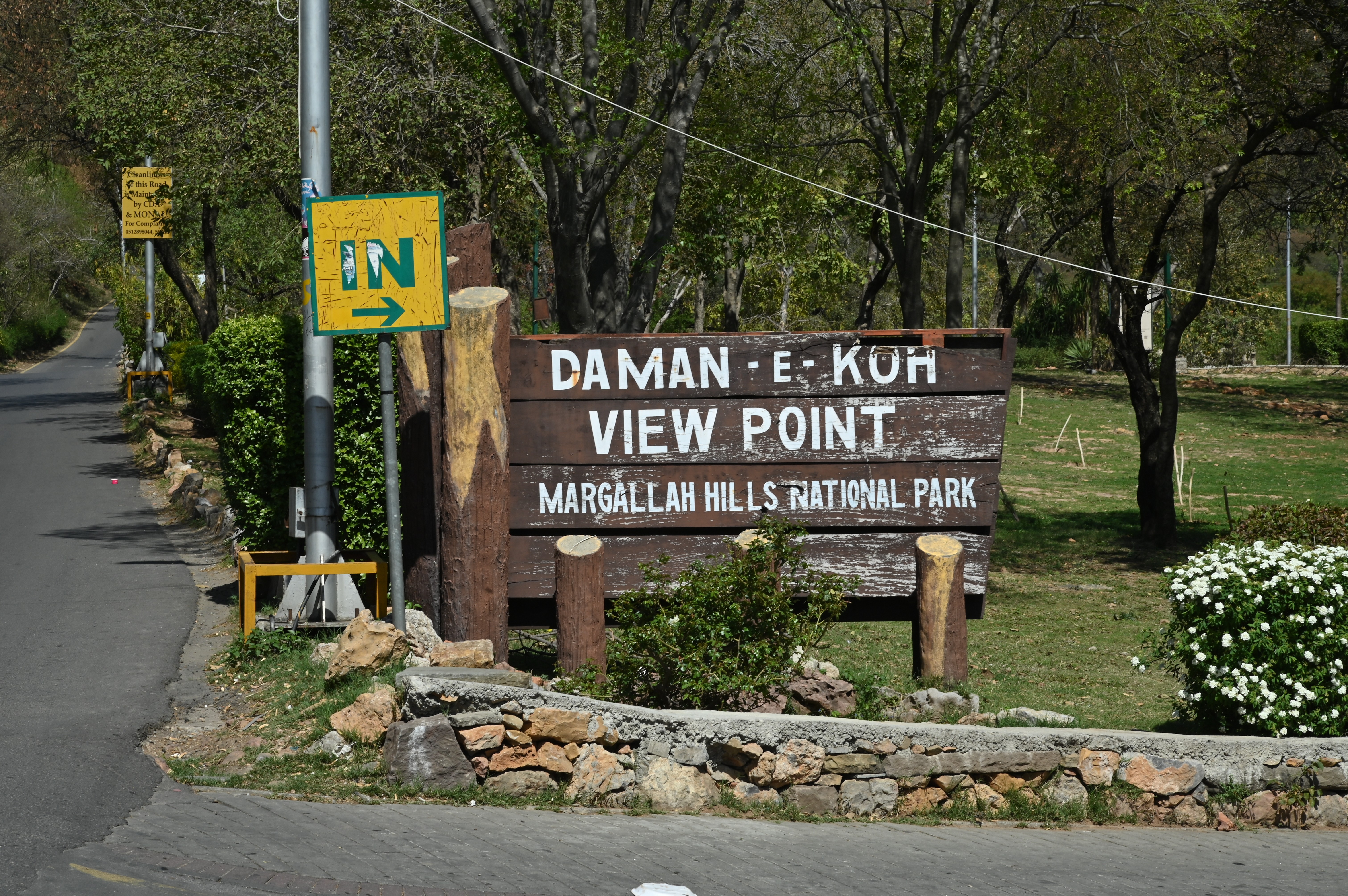 The entrance point of Daman-E-Koh