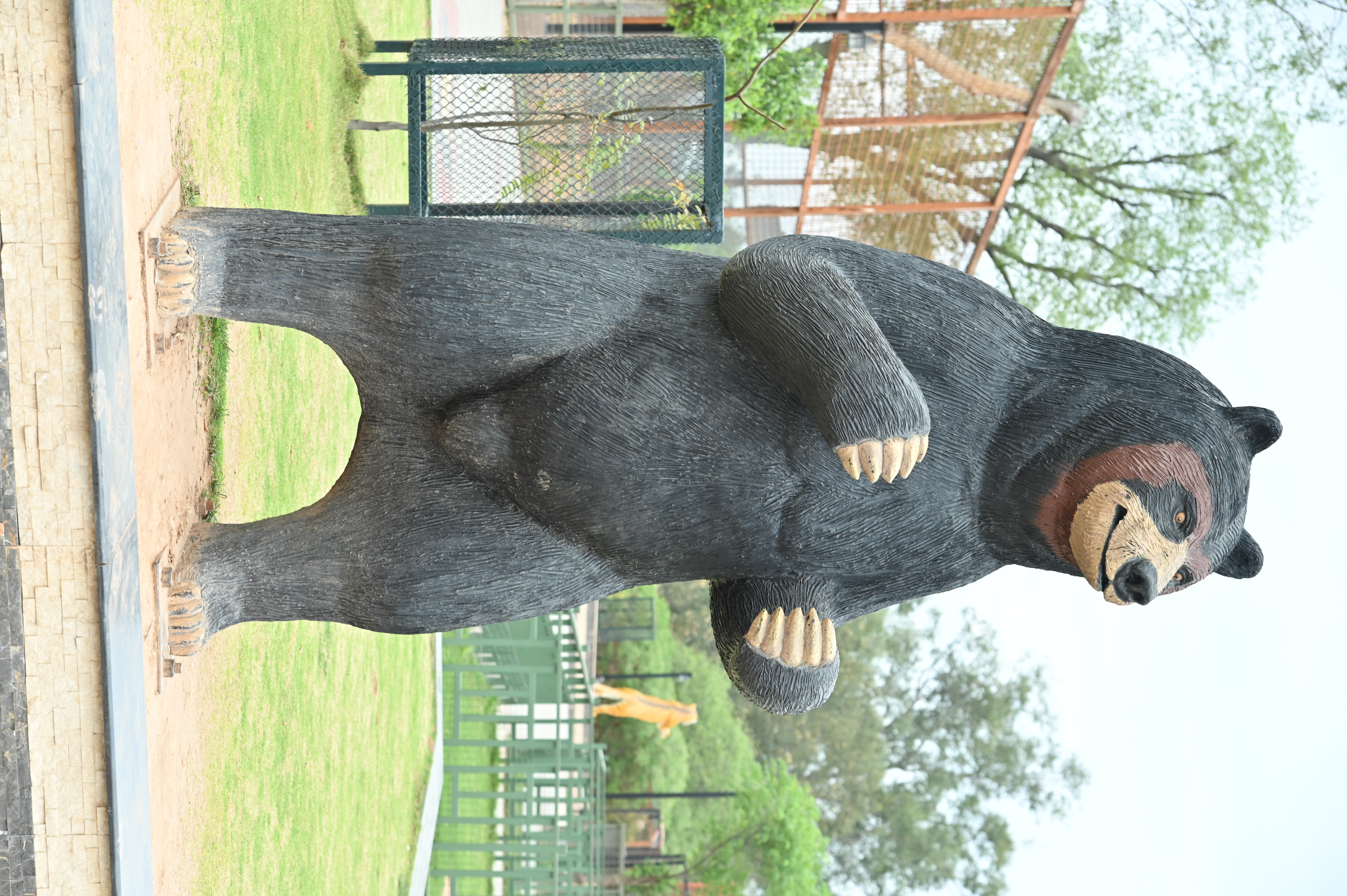 The 3D statue of a standing black bear