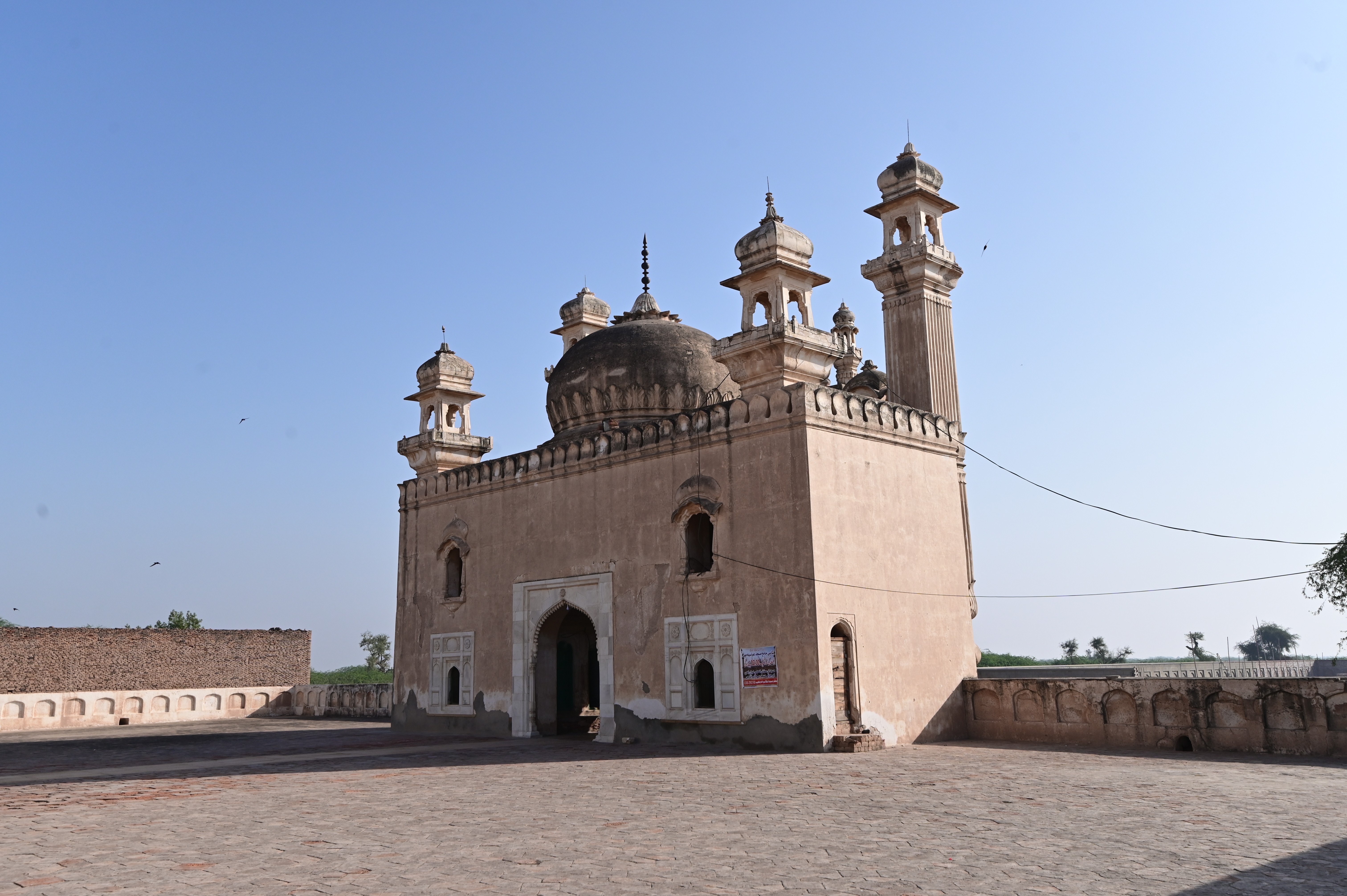The historic mosque near Derawar Fort