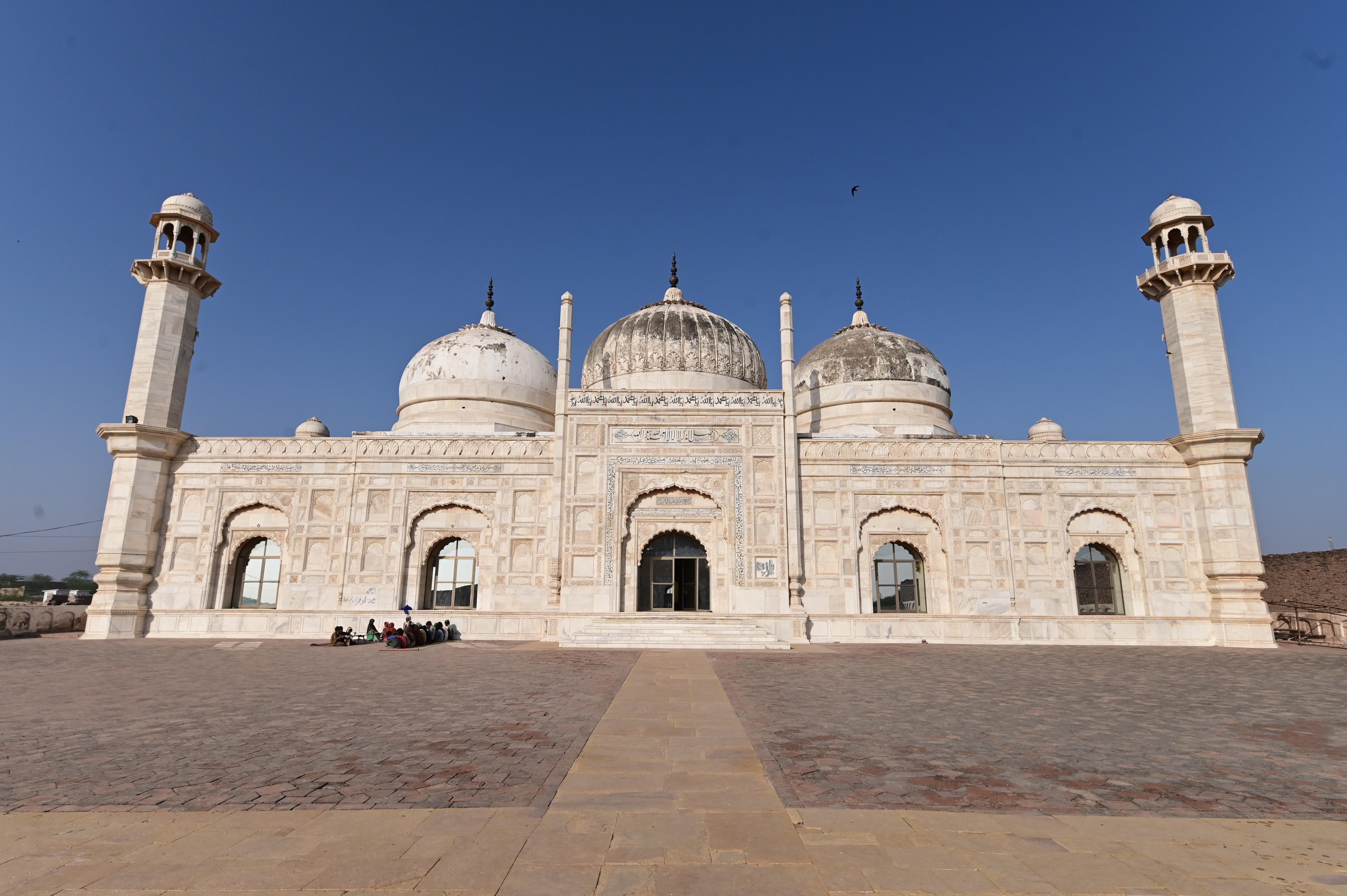 The historic mosque near Derawar Fort