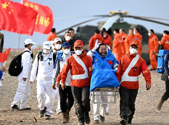 Shenzhou-15 042.jpeg