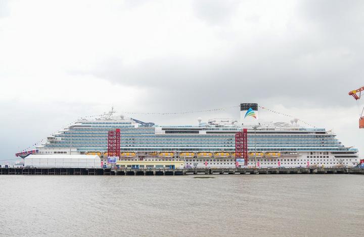cruise ship 1.jpeg